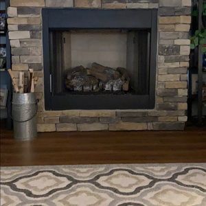 Meet your Posher, Pam